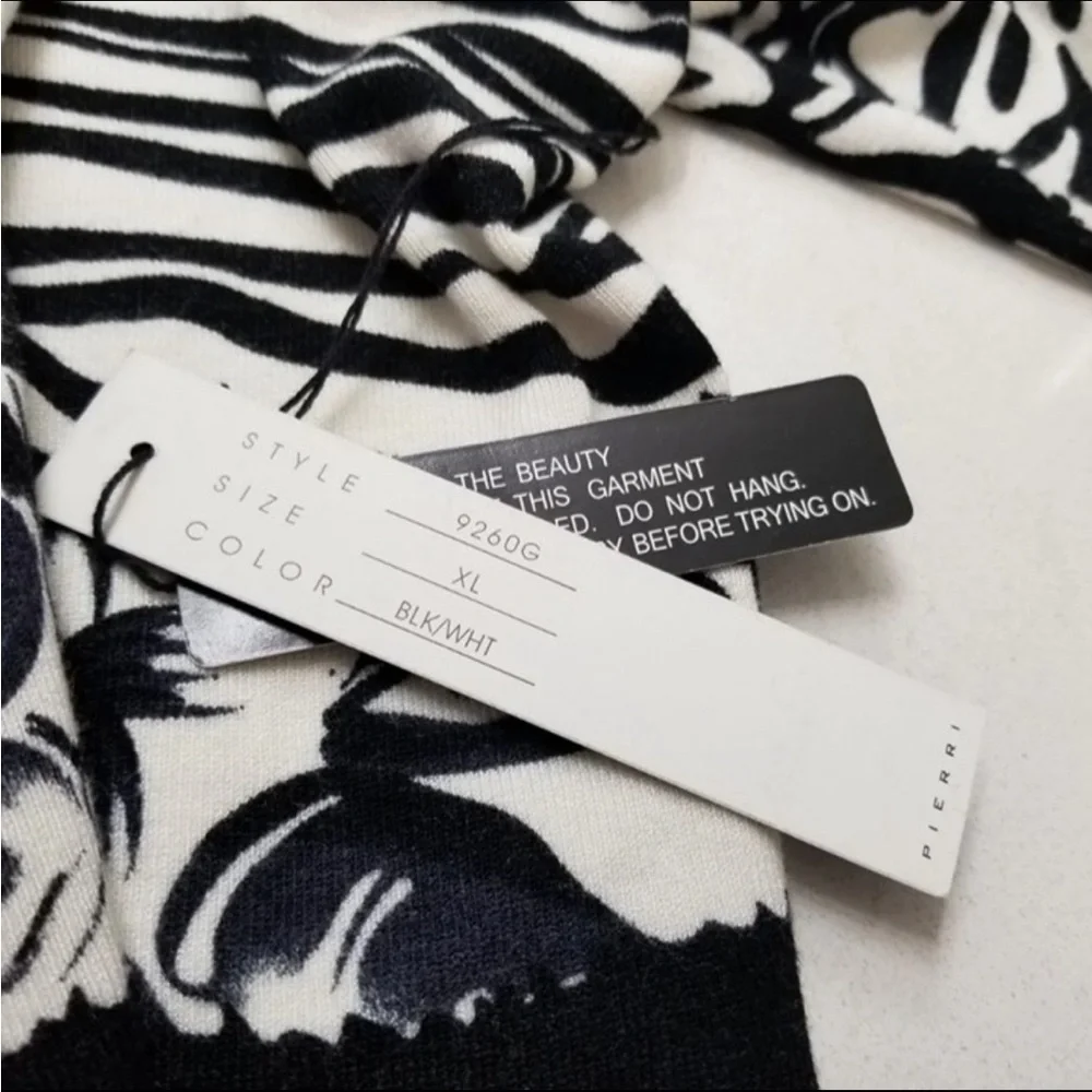 NWT Pierri NY cardigan black/white zebra print with grommets and zipper XL - Picture 8 of 8